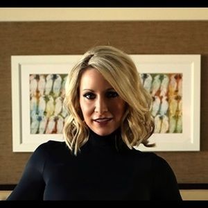 Meet your Posher, Holly